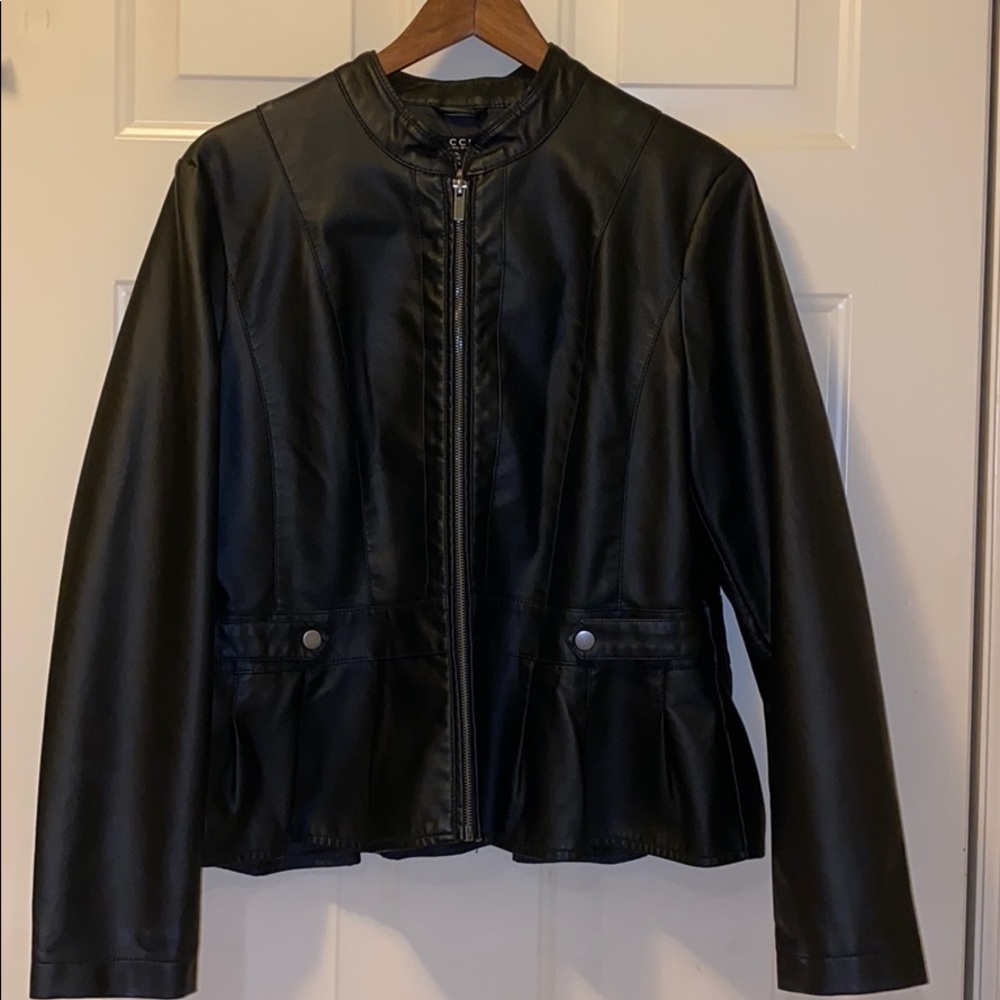 Baccini Faux Leather Jacket Size XL Pleated Bottom